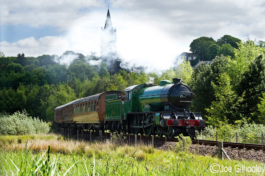 Bo'ness & Kinneil Railway - Steam Train - Second spot on the line. Morayshire steam train. Liked the church tower coming through the smoke 