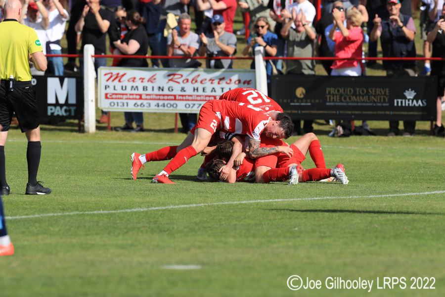 Bonnyrigg Rose v Forfar Athletic