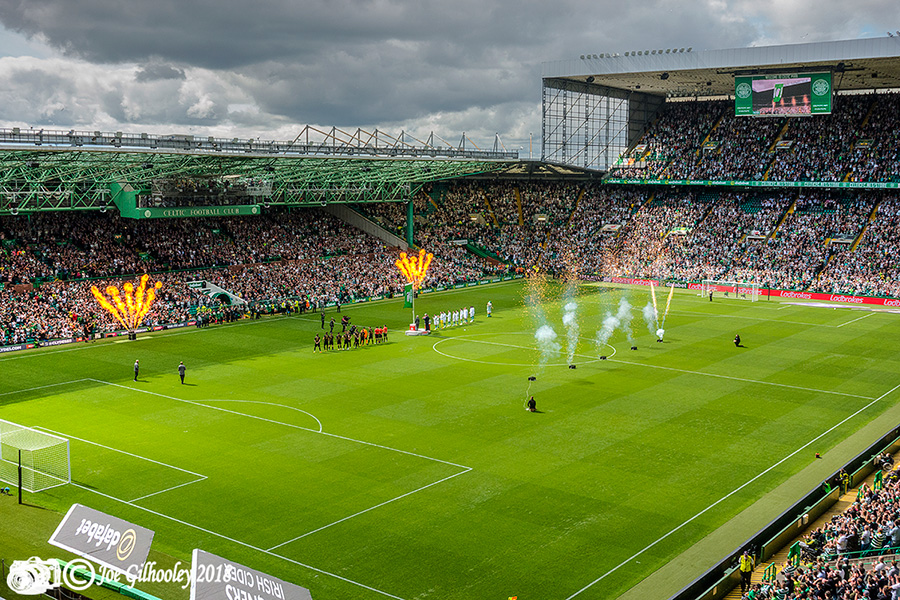 Celtic Park - Celtic Legend Danny McGrain unfurls the 2017/18 Championship flag