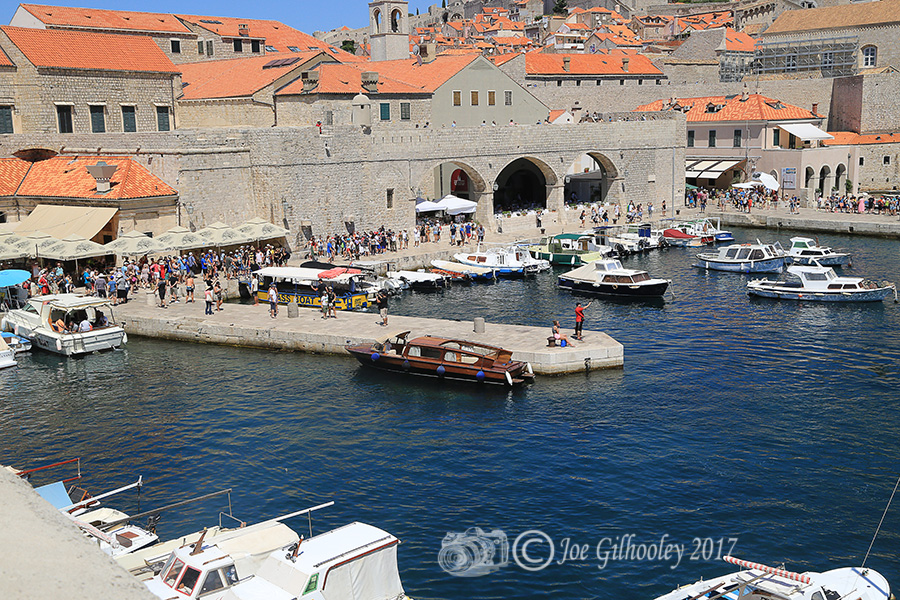 Walk around Dubrovnik city walls