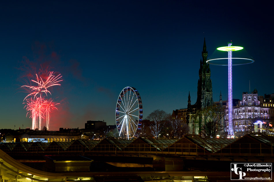 Edinburgh Christmas Lights Switch on - The Fireworks