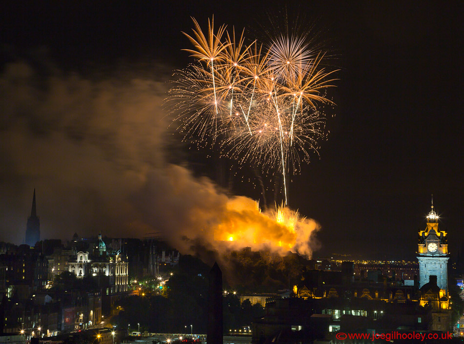 Edinburgh Festival Fireworks 2015 from Calton Hill
