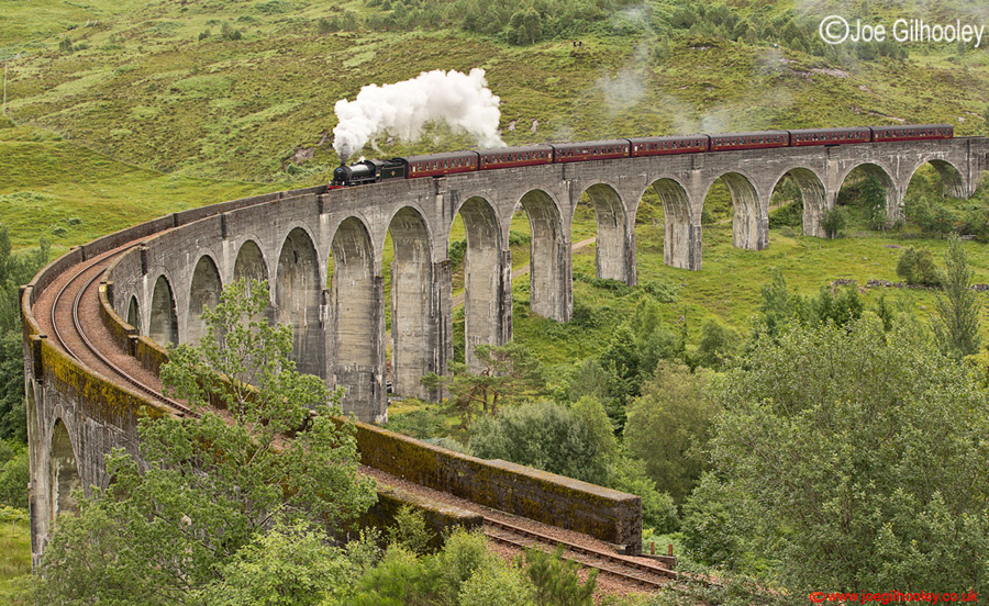 Glenfinnan Viaduct - Jacobite Steam Train