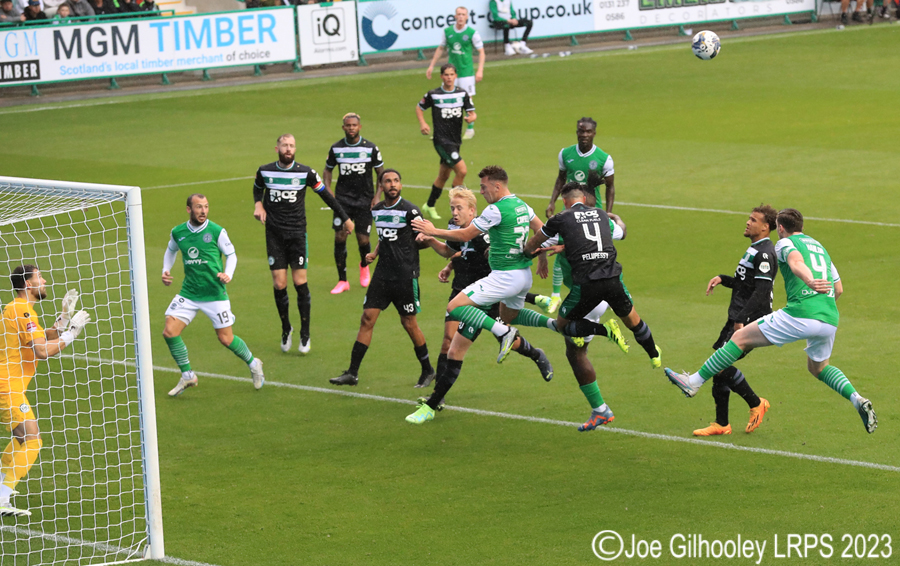 Hibernian v Groningen