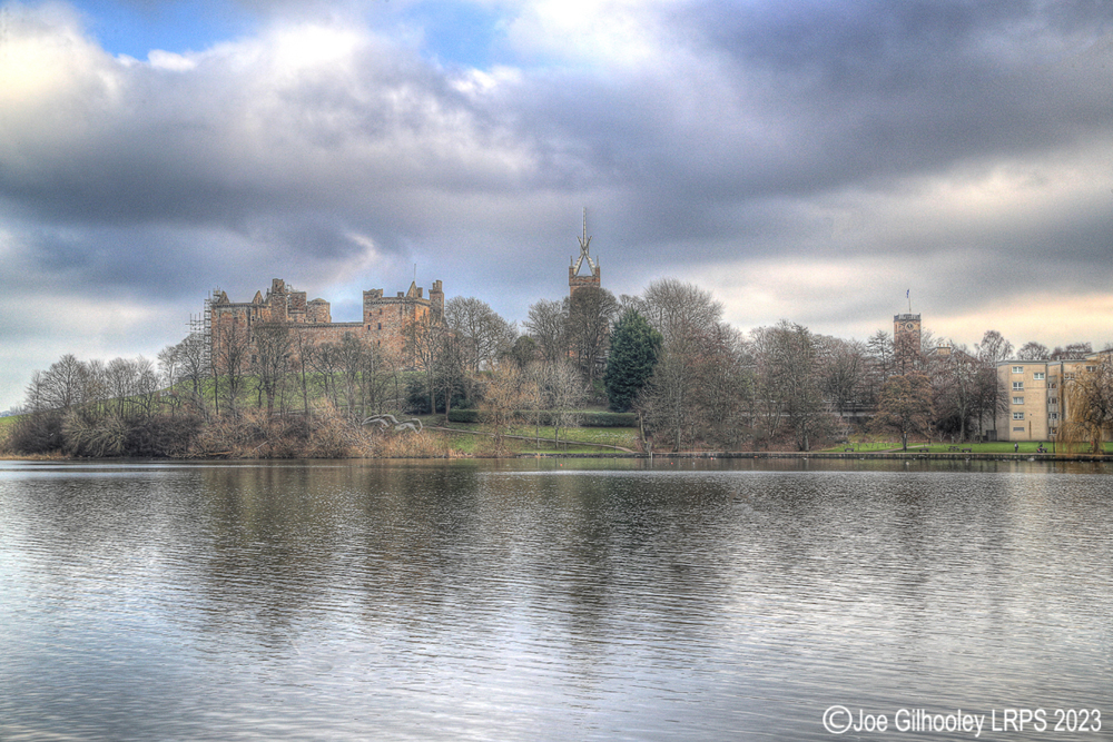Linlithgow Palace & Linlithgow Loch