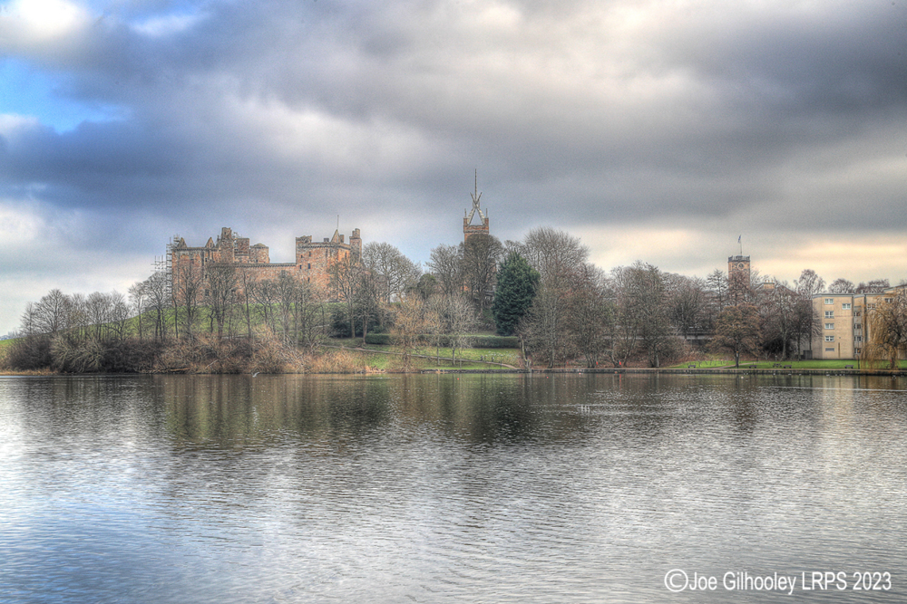 Linlithgow Palace & Linlithgow Loch