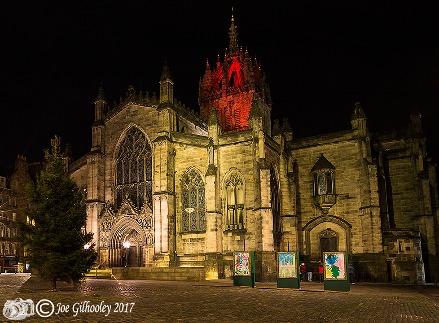 St Giles Cathedral Edinburgh by night
